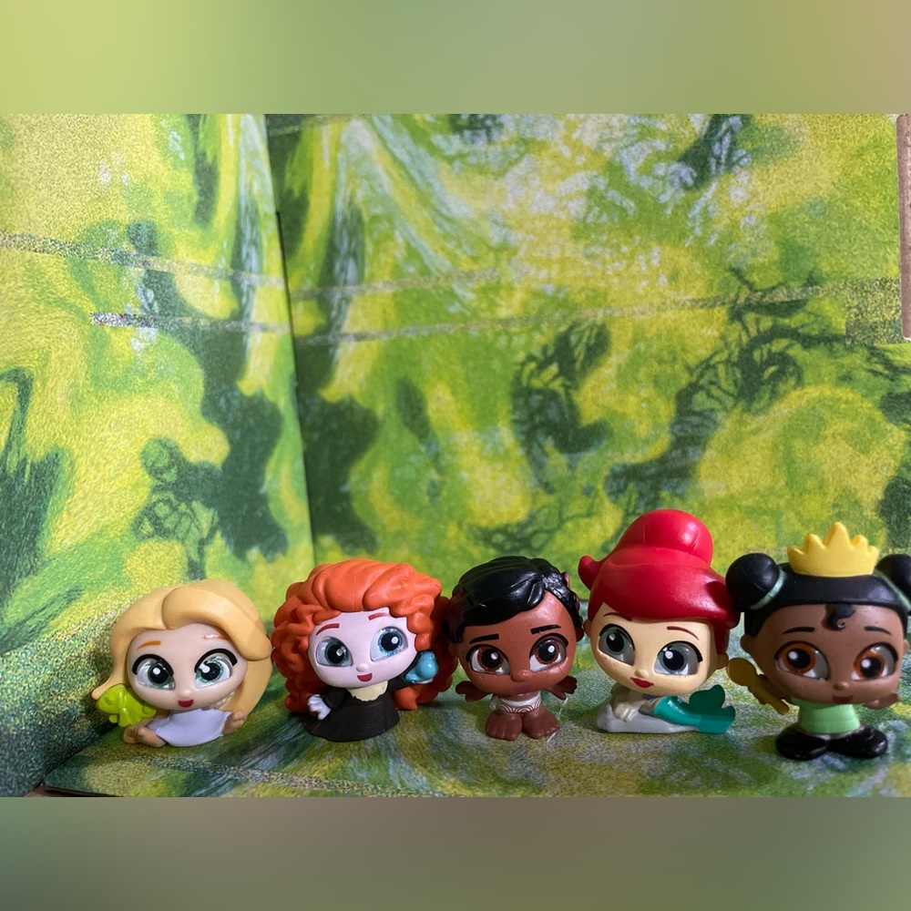 Complete Disney Doorables Series 8 - Young Princesses